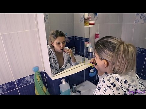 ❤️ Hack s mladými v pyžame končí orálne semeno v zadku - letty black Super sex na sk.28films.ru ️❤
